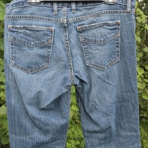GAP Jeans - Medium blue Capri low rise-Sale! GAP Jeans - Medium blue Capri low rise-Sale!